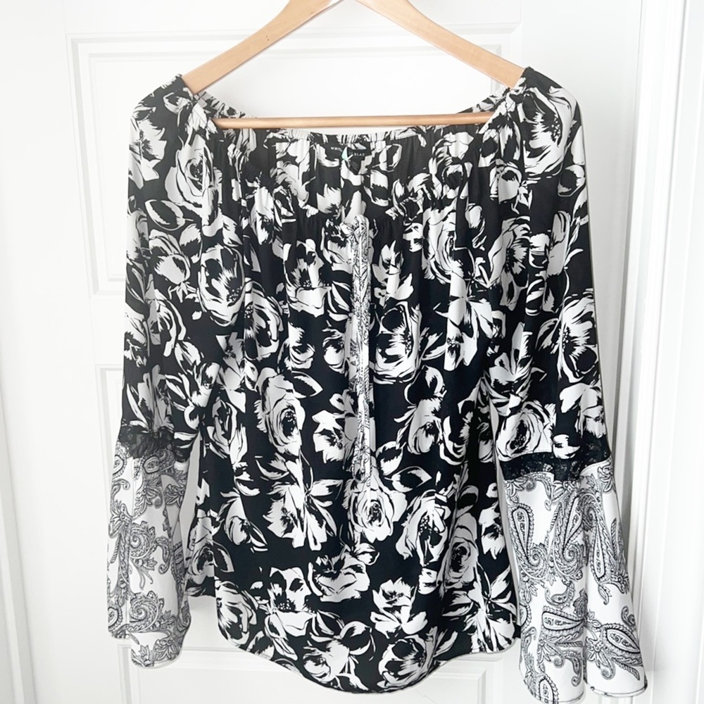 White House Black Market Blouse w/Flared Sleeve Small - Picture 3 of 7